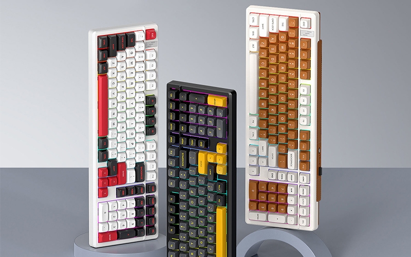 Customized RGB backlight the third mock examination mechanical keyboard USB hot plug game office e-sports